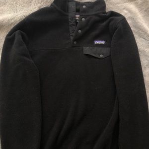 Black Women’s Patagonia Fleece Pullover